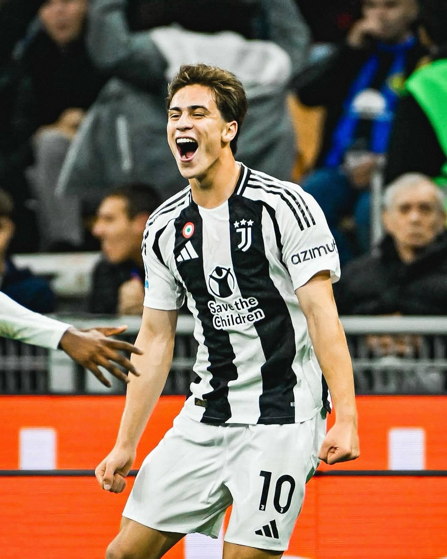 包含AC米兰遭遇尤文图斯绝杀绝地反击,球迷失望哭泣不已的词条 包含AC米兰遭遇尤文图斯绝杀绝地反击,球迷失望哭泣不已的词条