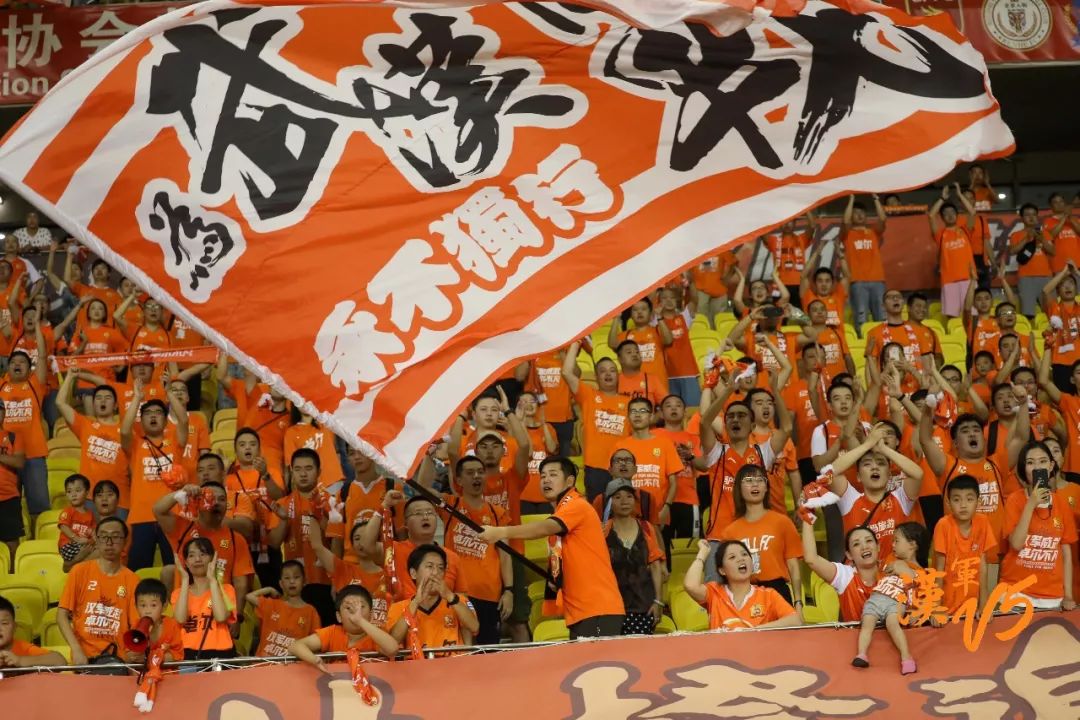 江苏苏宁战胜武汉卓尔，保持不败战绩的简单介绍