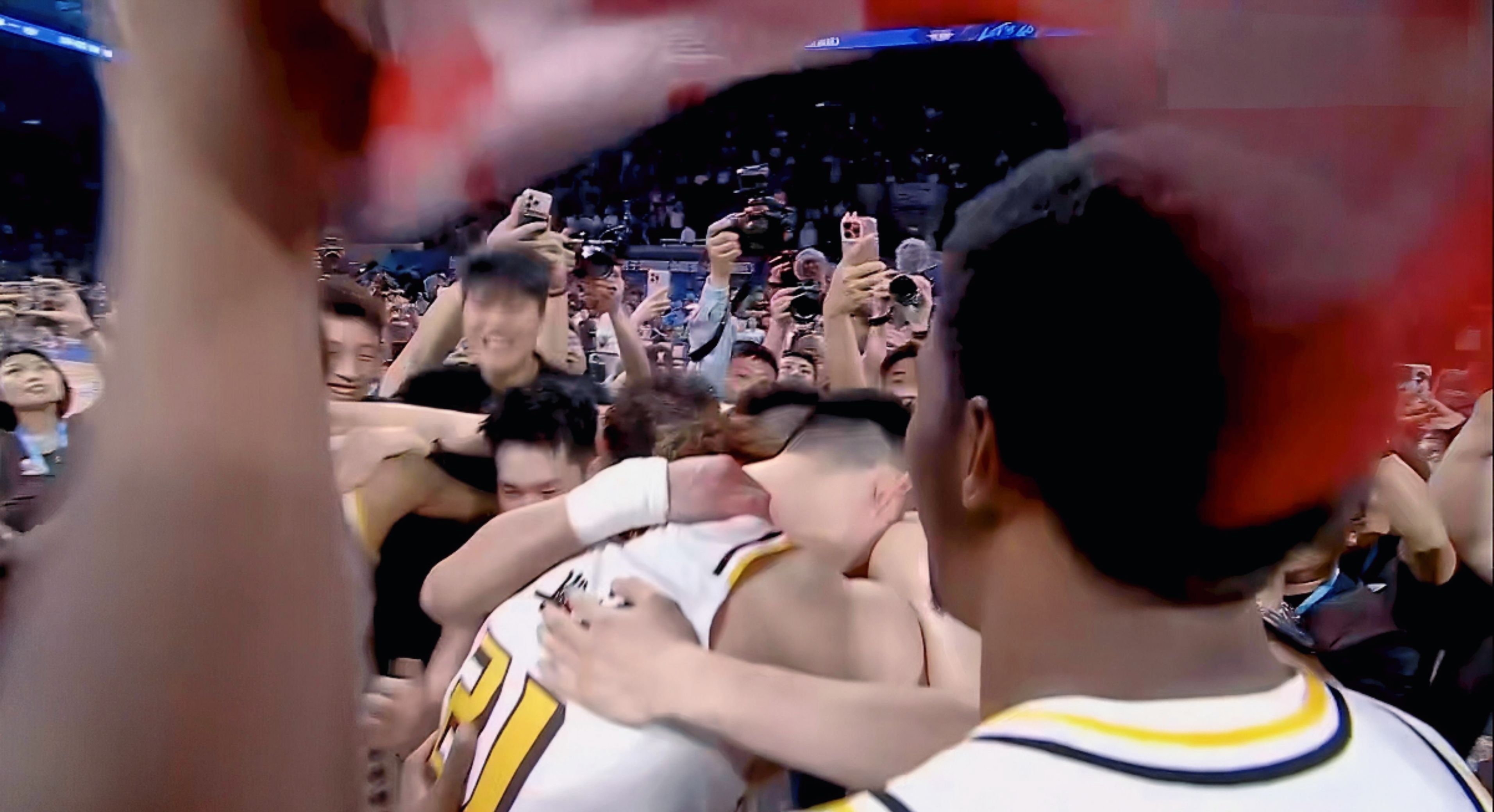 冠军争夺战激烈进行，各队实力对决的简单介绍