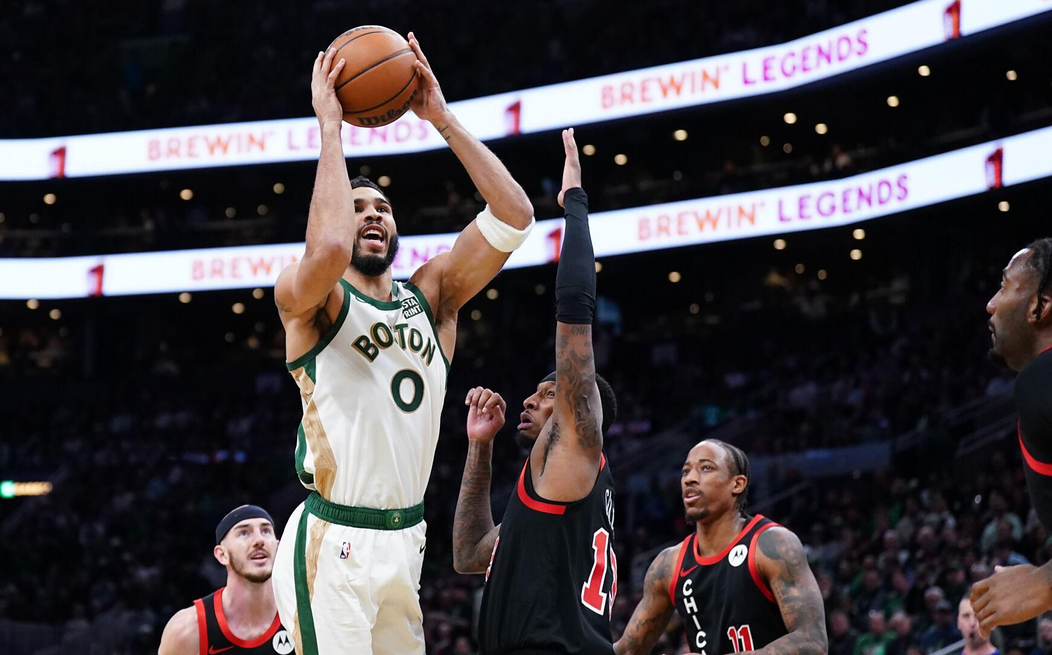 aoa体育体育亚洲官网-公牛险胜凯尔特人，豪取四连胜的简单介绍